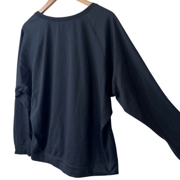 Nike Dri-fit Black Crewneck Sweatshirt Grey Logo Athleisure Pullover Soft Top - Picture 11 of 16